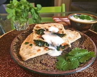 Кутабы с зеленью