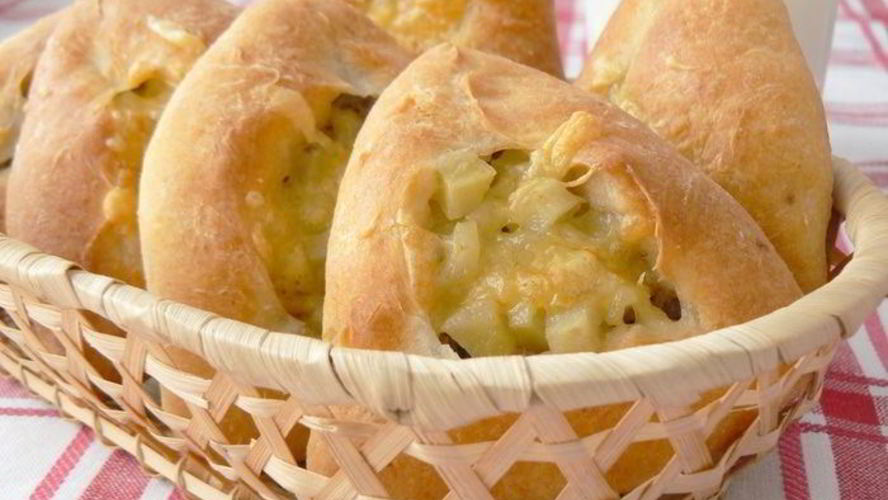 Рецепт пирожков из творожного теста с мясом и картошкой