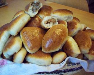 Пирожки печеные с разной начинкой