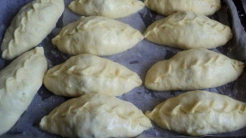 пирожки печеные со щавелем