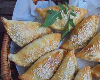 Пирожки с баклажанами и говядиной