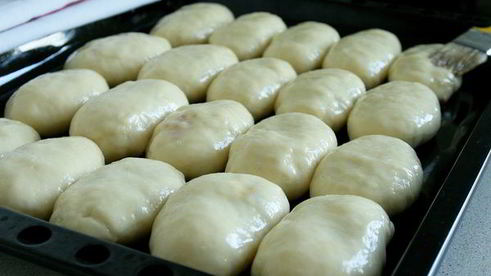 пирожки с брусникой