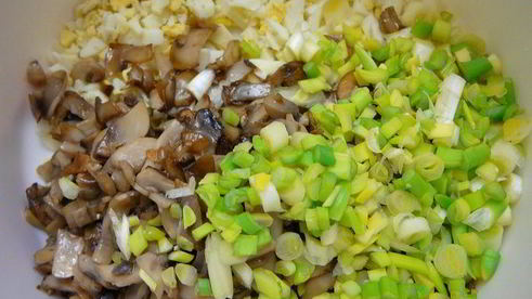 пирожки с грибами и зеленой гречкой