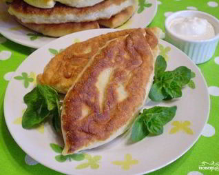 Пирожки с капустой и грибами жареные