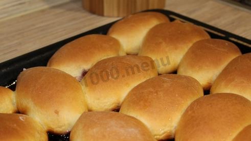 пирожки с клубникой из дрожжевого теста в духовке