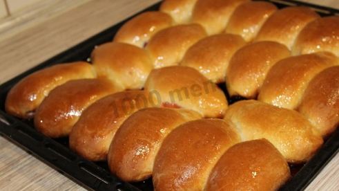 пирожки с клубникой из дрожжевого теста в духовке