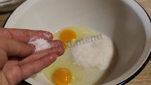 пирожки с клубникой из дрожжевого теста в духовке