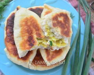 Пирожки с луком и яйцом на кефире