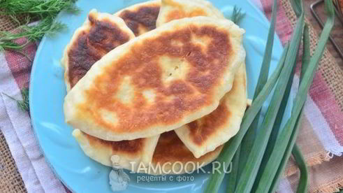 пирожки с луком и яйцом на кефире