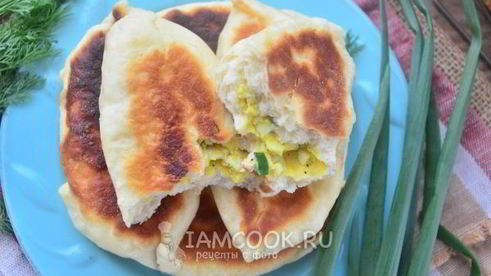 пирожки с луком и яйцом на кефире