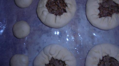 пирожки с мясом и гречневой кашей по-татарски
