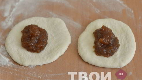 пирожки с повидлом