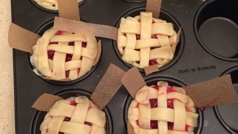 пирожки с вишней