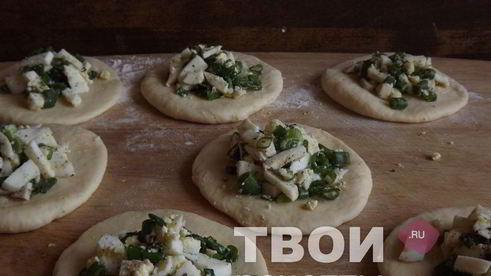 пирожки с яйцом и луком