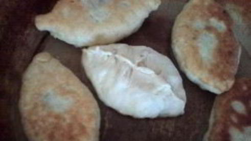 жареные пирожки с рыбой