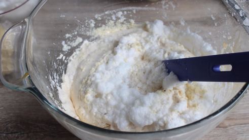 баварские пирожные бисквитно песочные