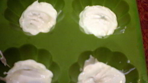 пирожное личи с малиной