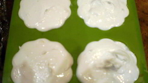 пирожное личи с малиной