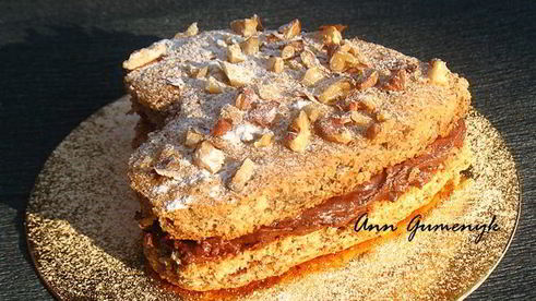 пирожное сердечное с шоколадным муссом