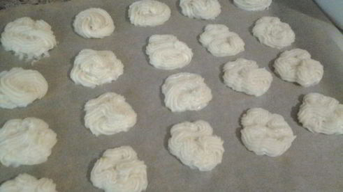 пирожное шу с белковым заварным кремом