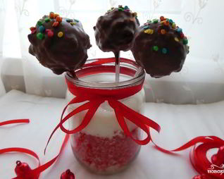 Пирожные на палочке