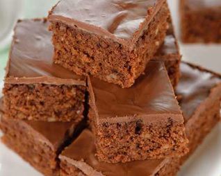 Простые шоколадные пирожные в духовке