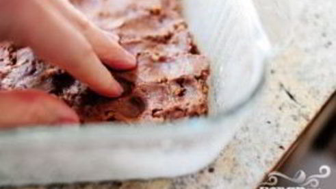 шоколадные пирожные с орехами