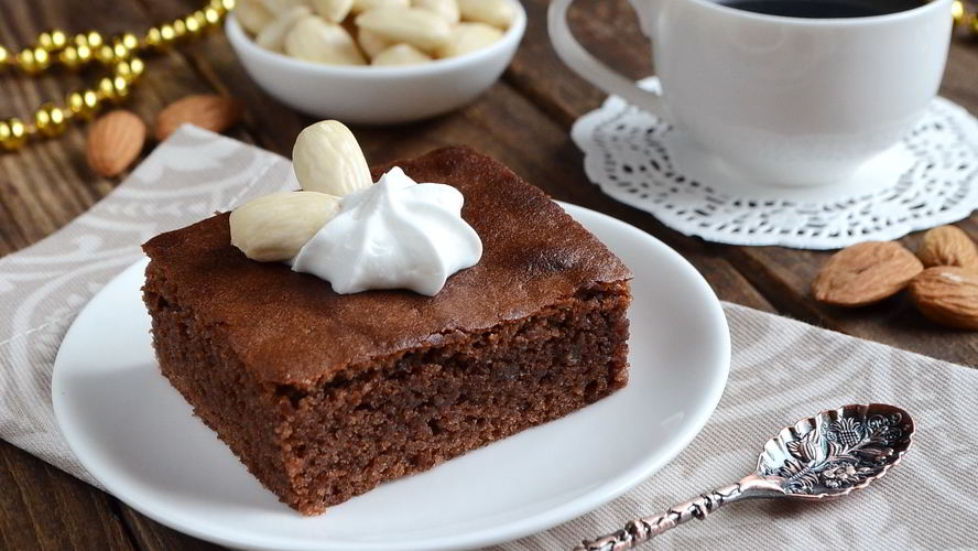 Рецепт шоколадных пирожных со вкусом миндаля