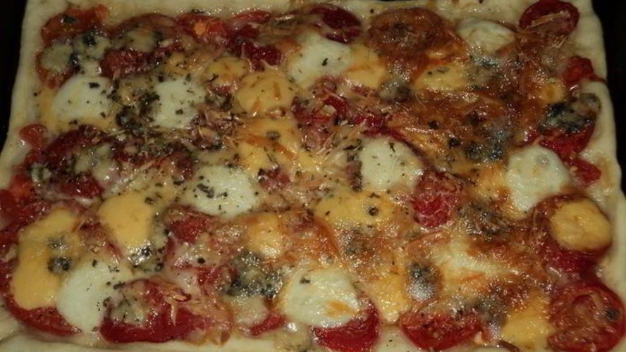 Рецепт пиццы четыре сыра