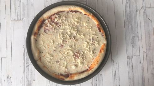 пицца карбонара с беконом