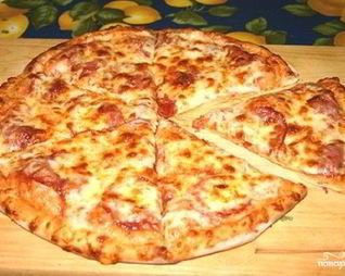 Пицца на сковороде на сметане