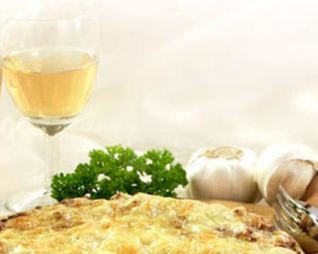 Пицца с грибами и сыром