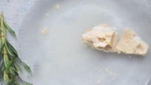 пицца с грибамии и колбасой