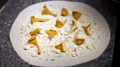 пицца с лисичками