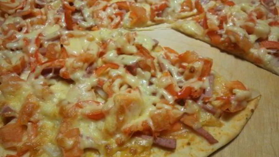 Рецепт пиццы с ветчиной и болгарским перцем