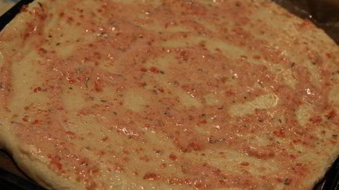 пицца с ветчиной, перцем и творожным сыром