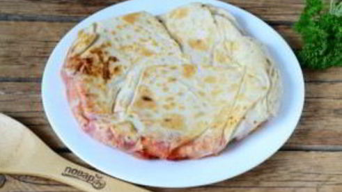 пицца в лаваше на сковороде