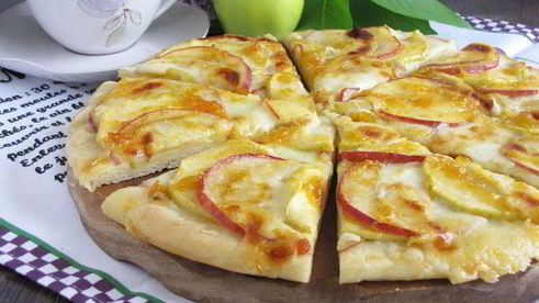яблочная пицца