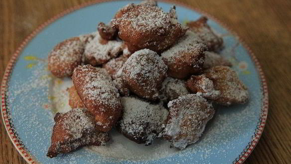 Рецепт Картофельных пончиков с корицей