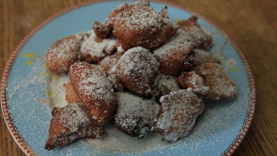 Рецепт картофельных пончиков с корицей