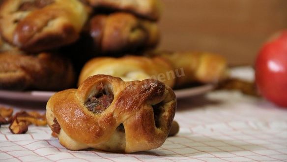 Рецепт Прецеля — вкусной выпечки с маком, корицей и сухофруктами