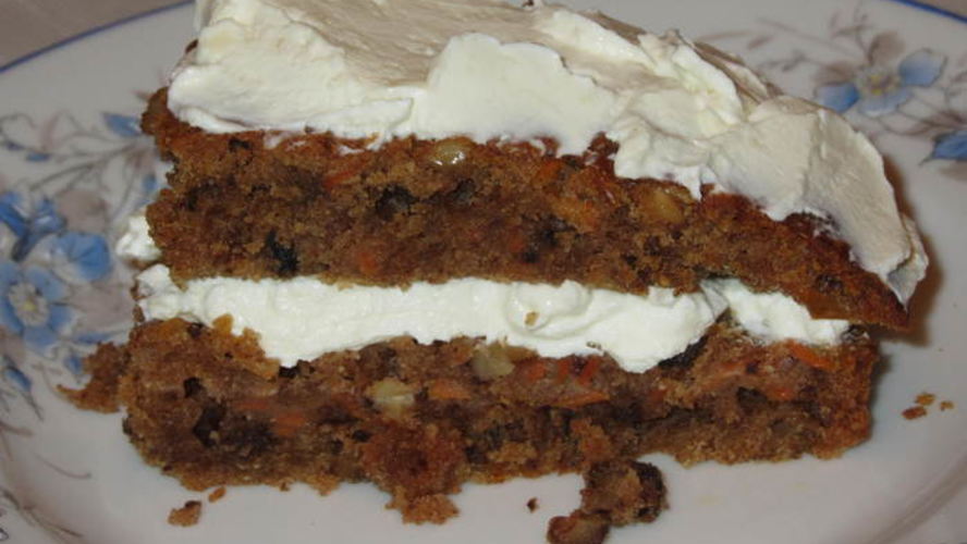 Рецепт морковной коврижки с кремом из сливочного сыра