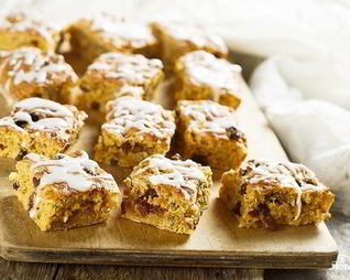 Постная коврижка с орехами