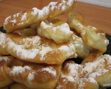 Пышный хворост на кефире