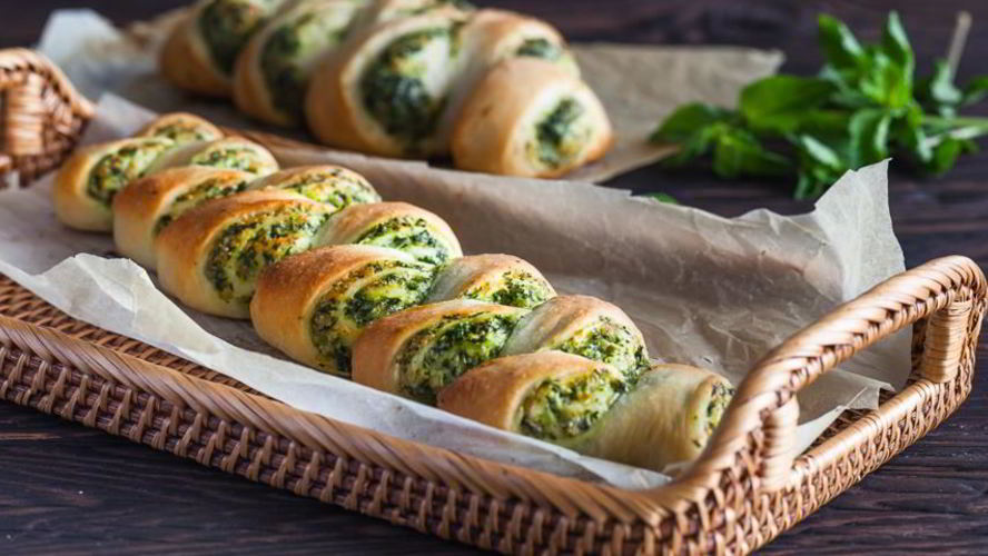 Рецепт рулетиков с кабачками и шпинатом