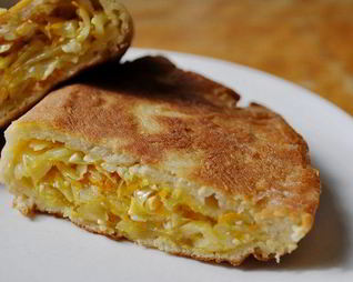 Шарлотка из капусты с беконом