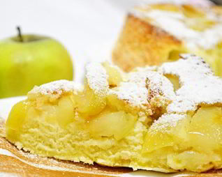 Шарлотка на молоке