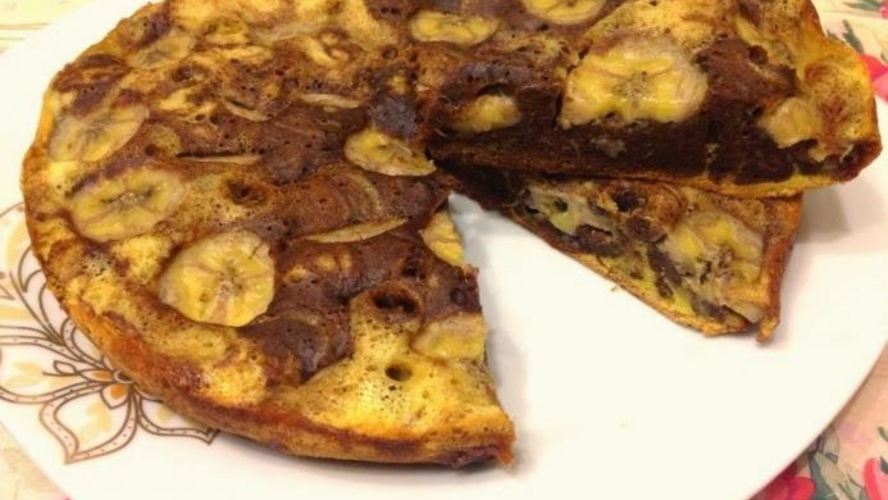 Рецепт шарлотки с бананами