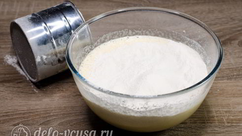 шарлотка с розами из яблок