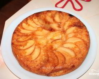 Шарлотка с творогом